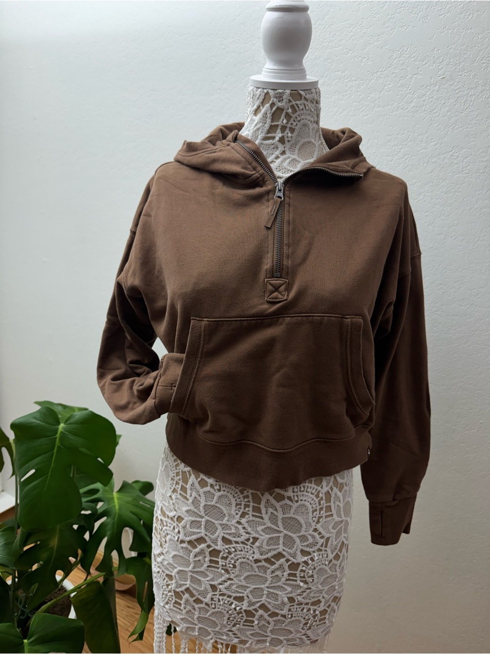 🤎 JoyLab Brown Half-Zip Cropped Hoodie – Size XS 🤎